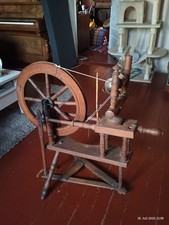 Antikes Spinnrad Aus Holz