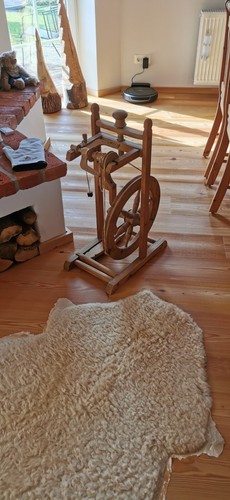 Schönes antikes spinnrad - ,