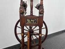 Altes Spinnrad antik